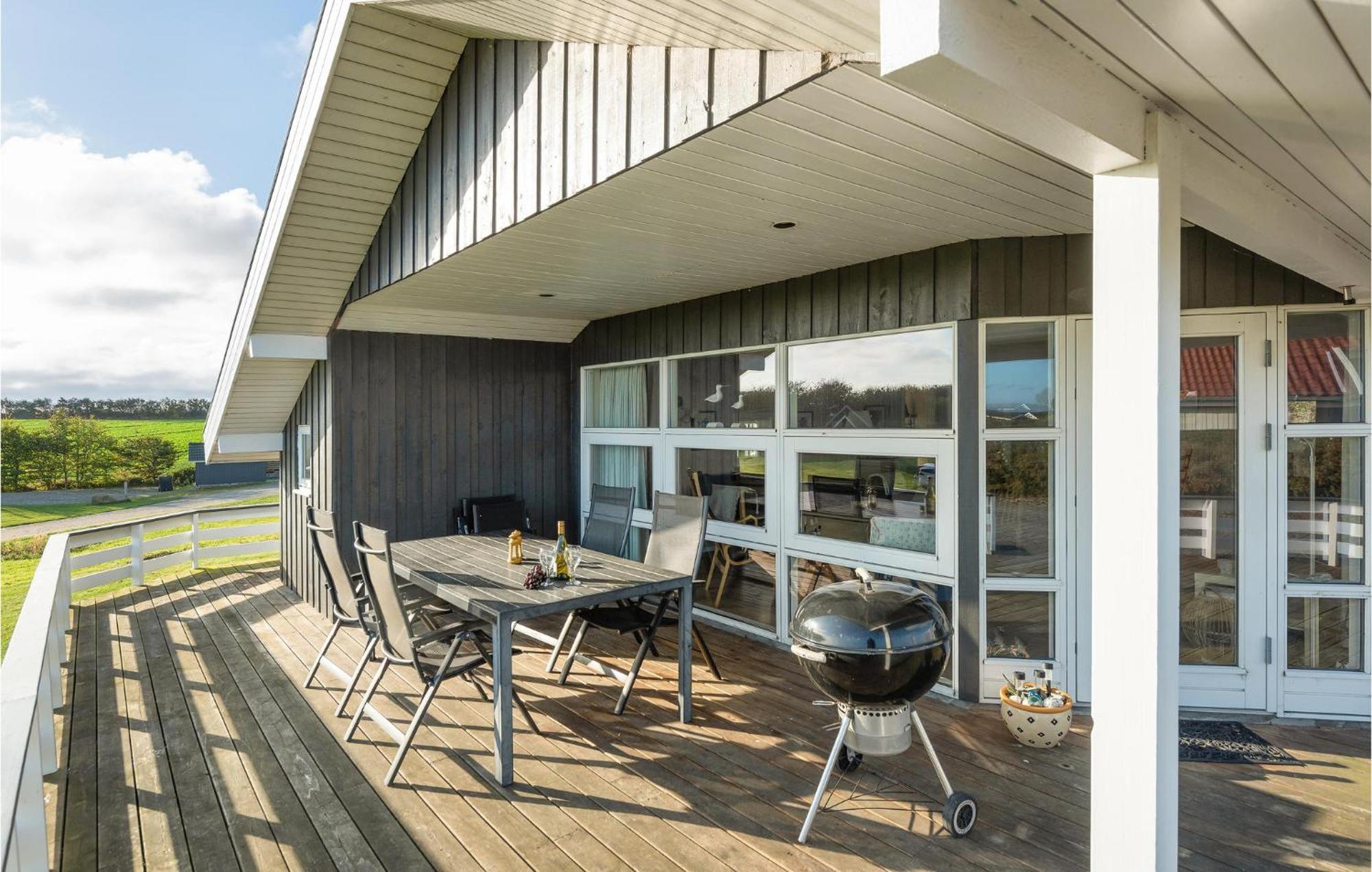 Beautiful Home In Nordborg With Wifi Екстер'єр фото