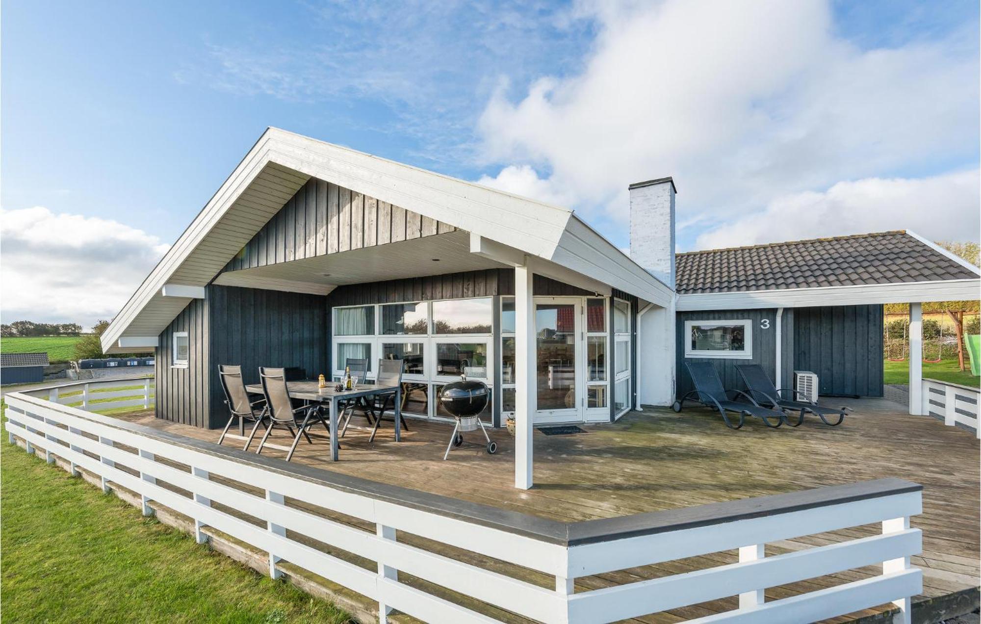 Beautiful Home In Nordborg With Wifi Екстер'єр фото